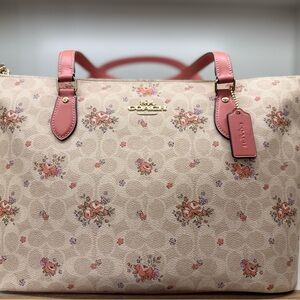 Coach Tote